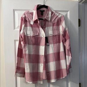 Wrangler Retro Pink and White Plaid Button-Up Shirt